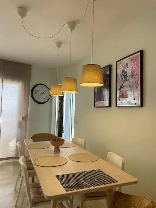 Apartamento Sobre El Mar Radazul